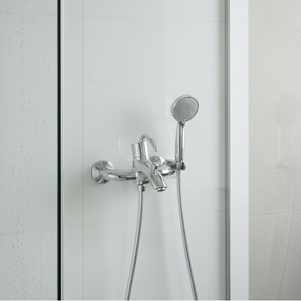 Melrosa 2004 Shower
